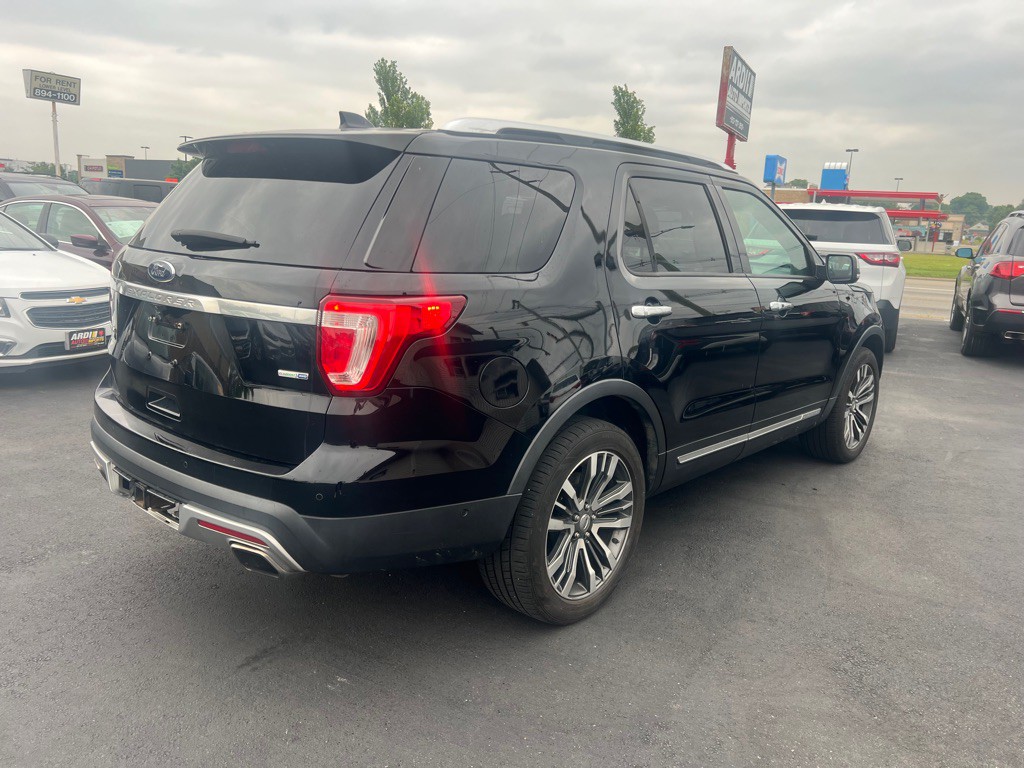 2016 Ford Explorer Image 18