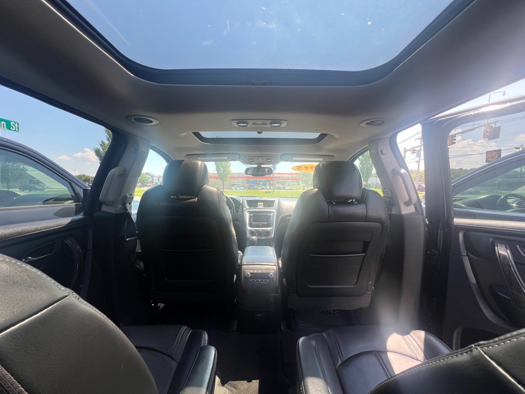 2015 GMC Acadia Image 10