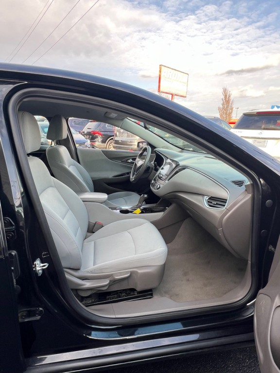 2020 Chevrolet Malibu Image 6