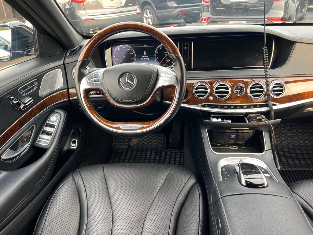 2015 Mercedes-Benz S-Class Image 11
