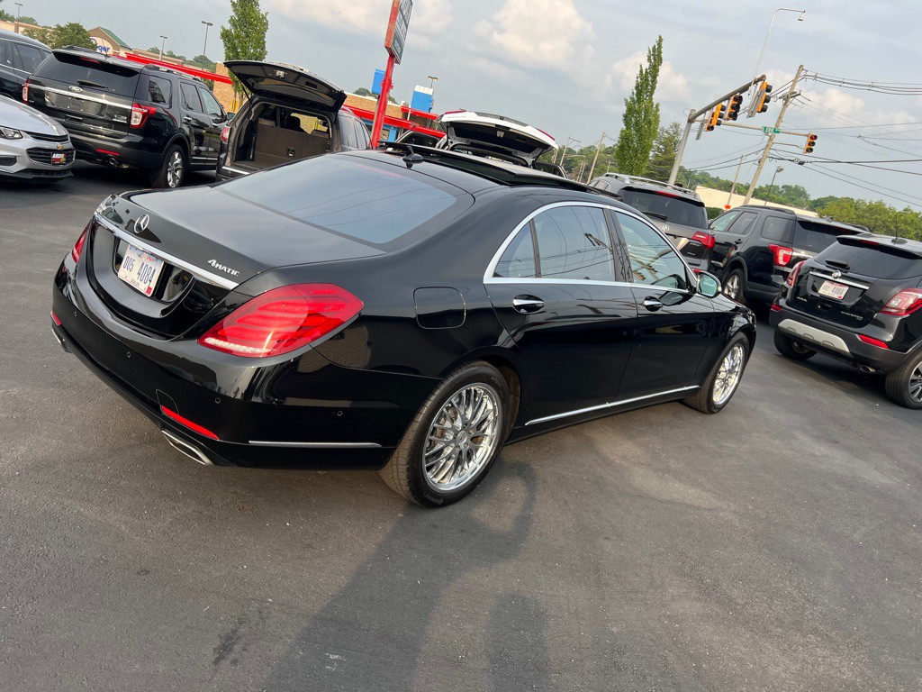 2015 Mercedes-Benz S-Class Image 24