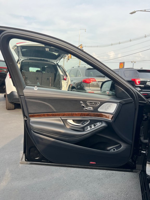 2015 Mercedes-Benz S-Class Image 10