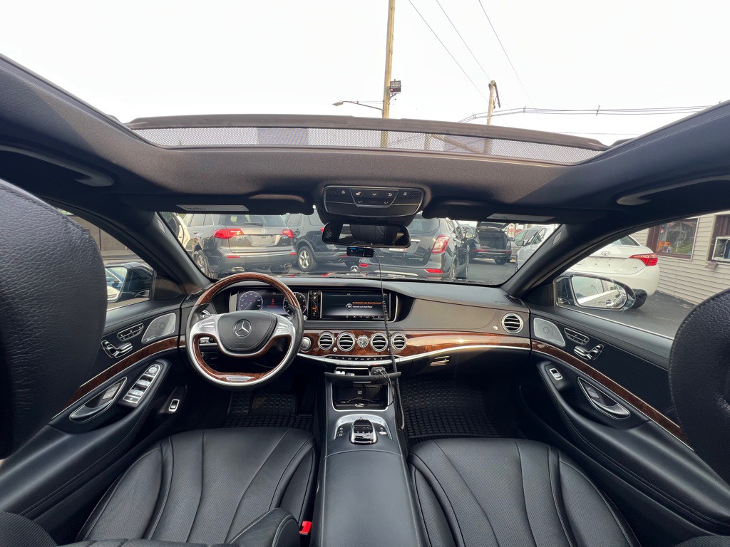 2015 Mercedes-Benz S-Class Image 17