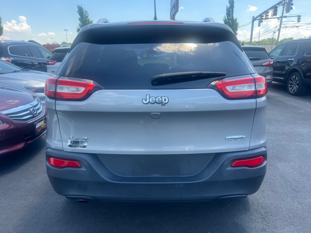 2015 Jeep Cherokee Image 17