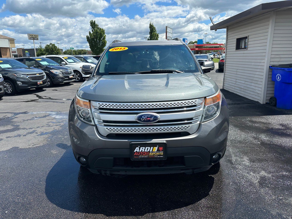 2013 Ford Explorer Image 2