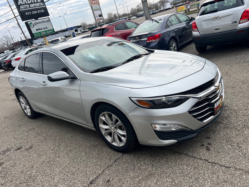 2019 Chevrolet Malibu Image 4