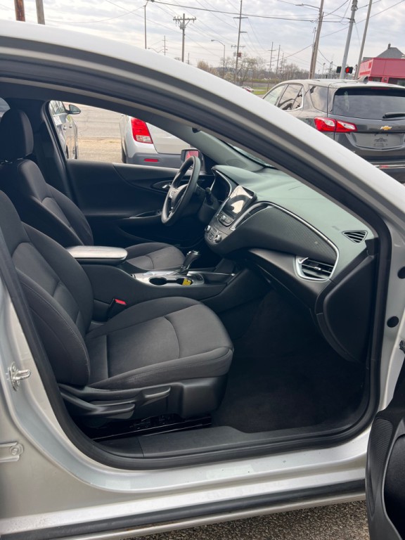 2019 Chevrolet Malibu Image 6