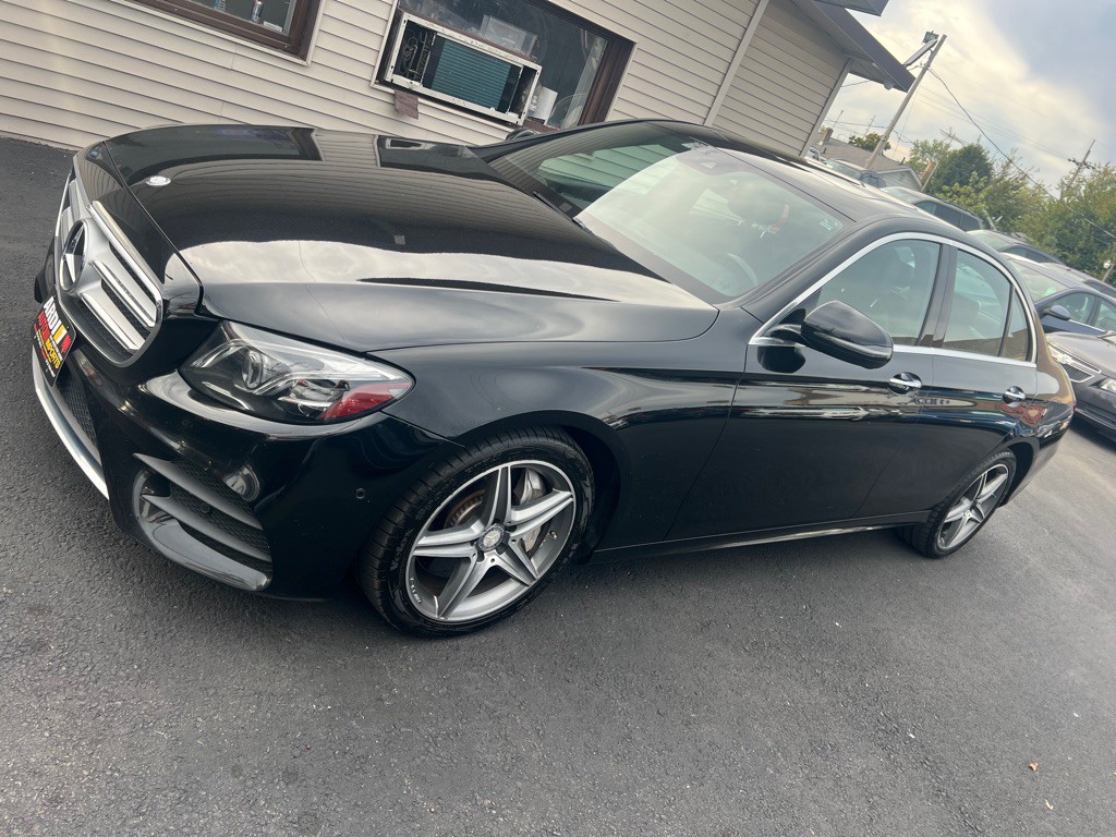 2017 Mercedes-Benz E-Class Image 4