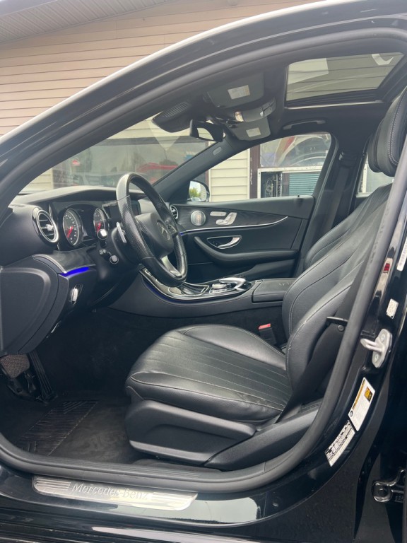 2017 Mercedes-Benz E-Class Image 7