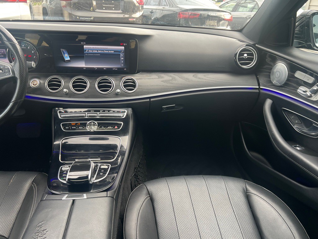 2017 Mercedes-Benz E-Class Image 10