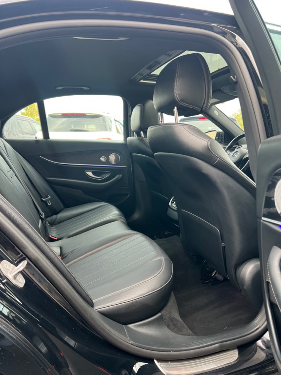 2017 Mercedes-Benz E-Class Image 15