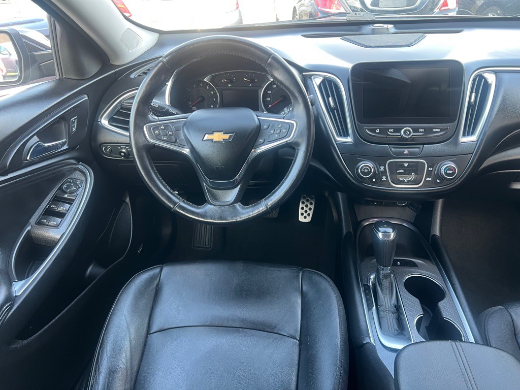 2016 Chevrolet Malibu Image 9