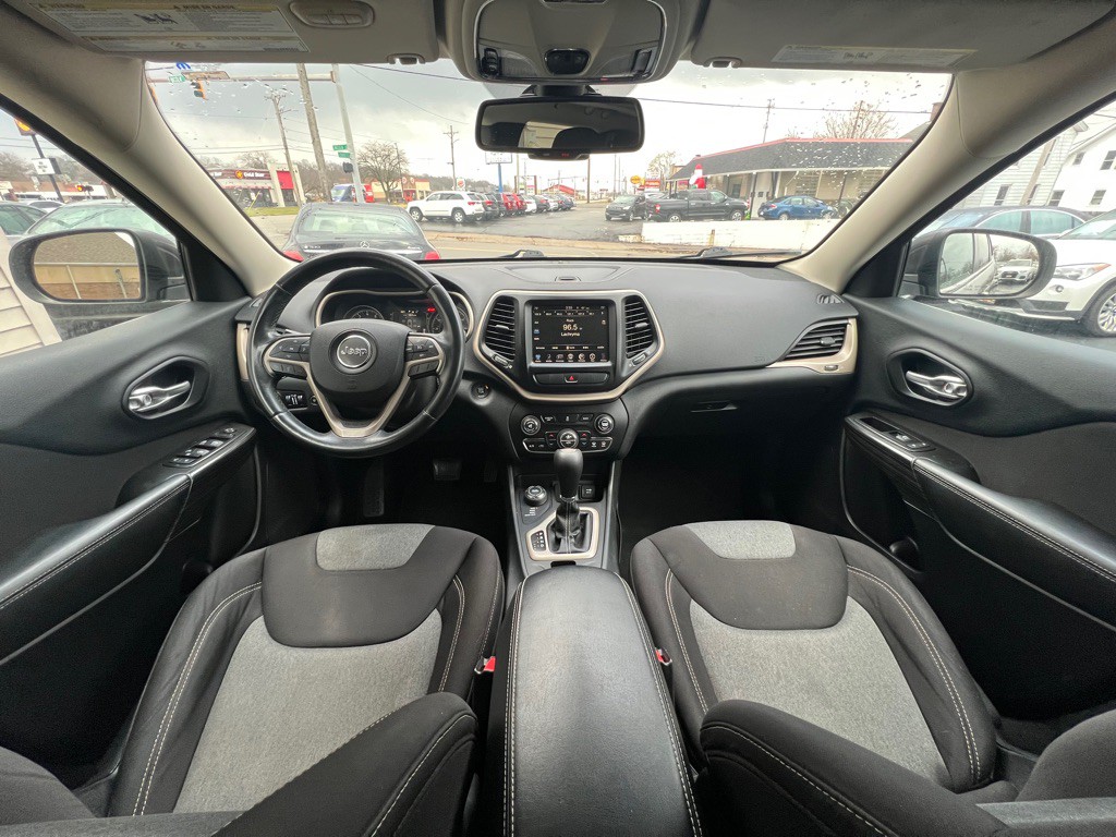 2014 Jeep Cherokee Image 10