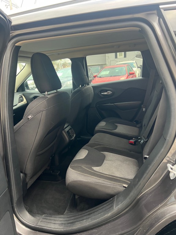 2014 Jeep Cherokee Image 13