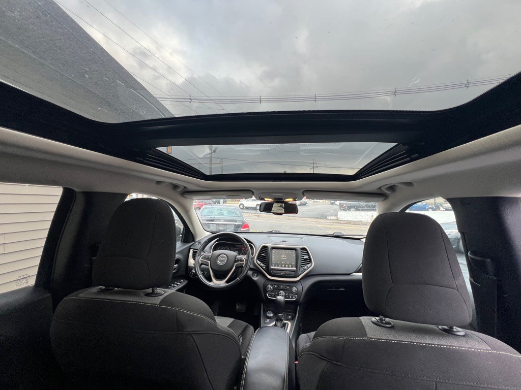 2014 Jeep Cherokee Image 15