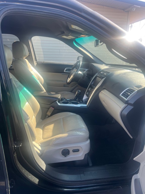 2013 Ford Explorer Image 10