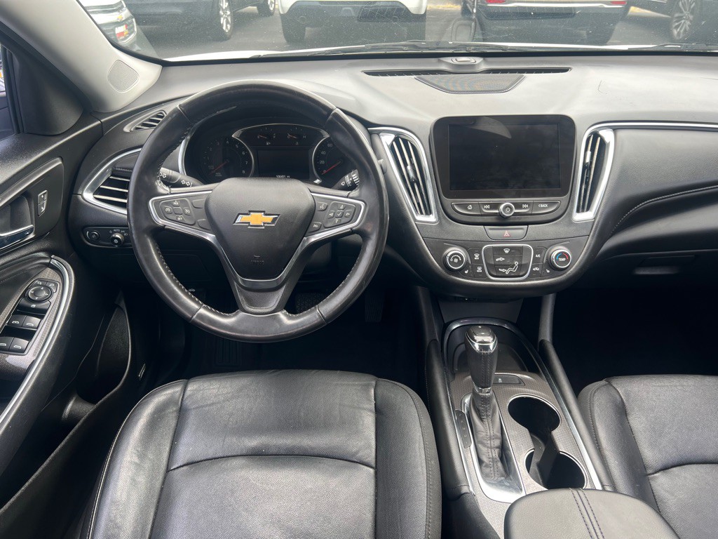 2018 Chevrolet Malibu Image 11