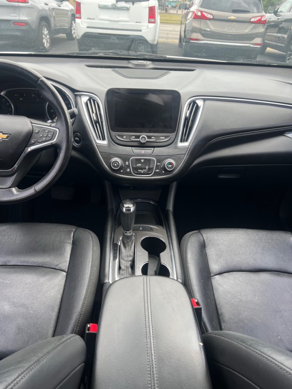 2018 Chevrolet Malibu Image 13