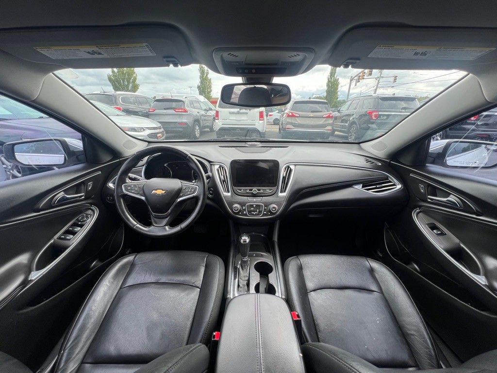 2018 Chevrolet Malibu Image 14