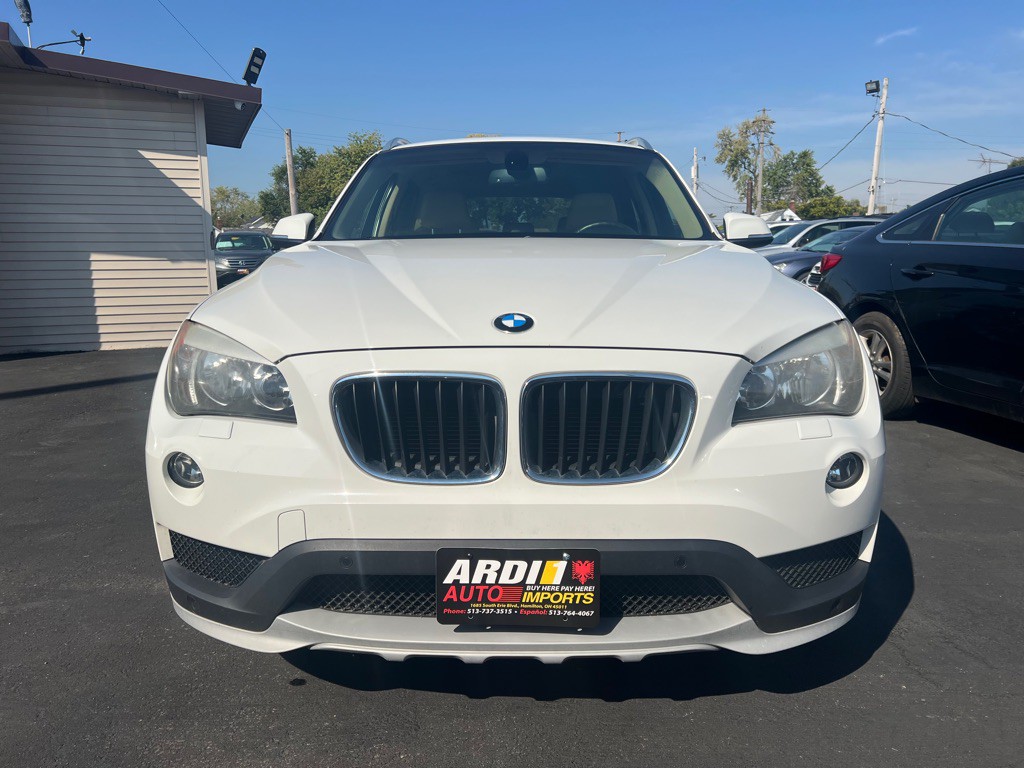 2015 BMW X1 Image 2