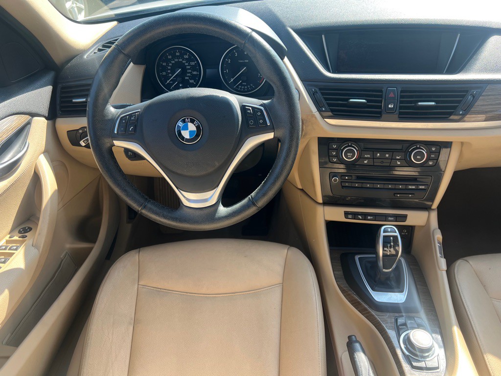 2015 BMW X1 Image 9