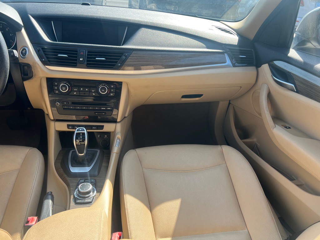 2015 BMW X1 Image 10