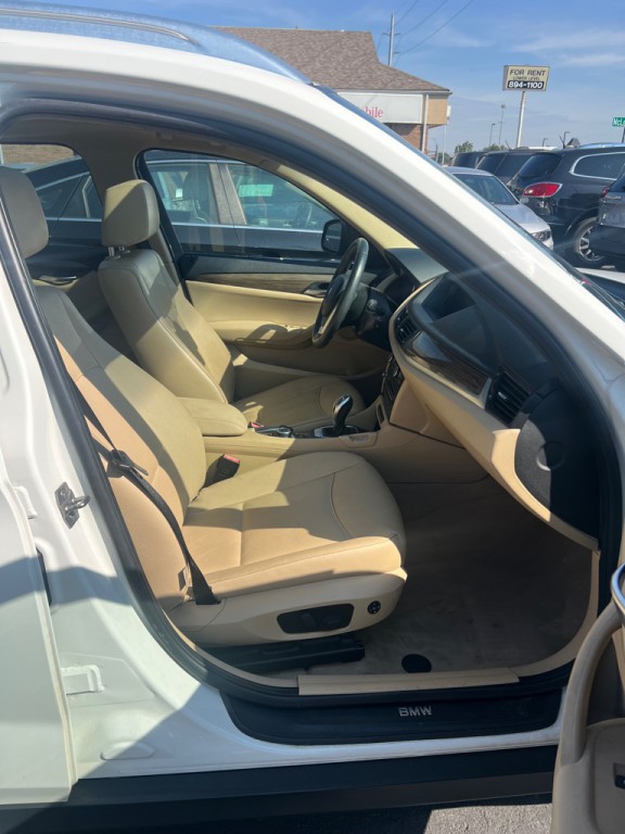 2015 BMW X1 Image 14