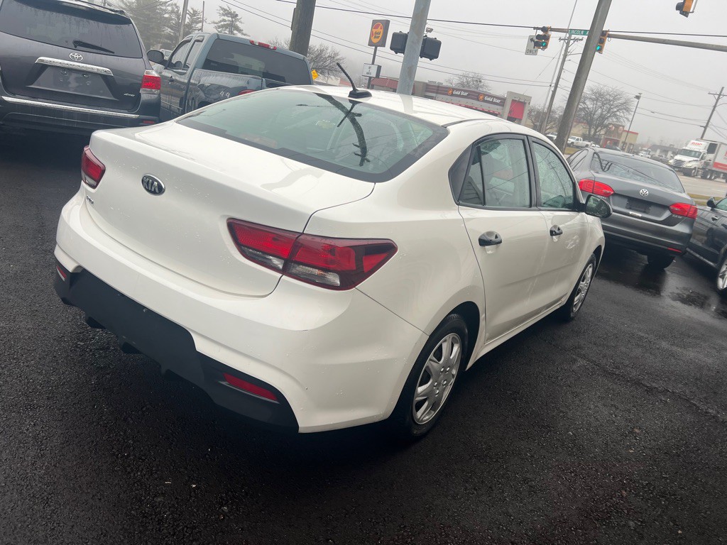 2018 Kia Rio Image 12