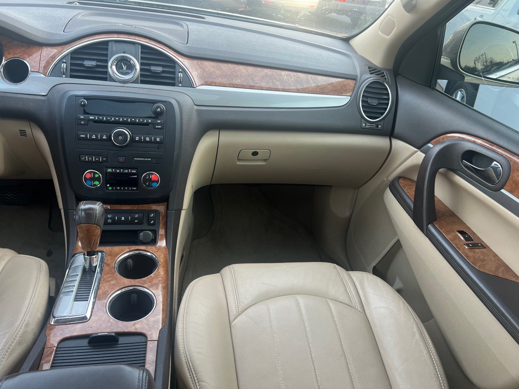 2011 Buick Enclave Image 9