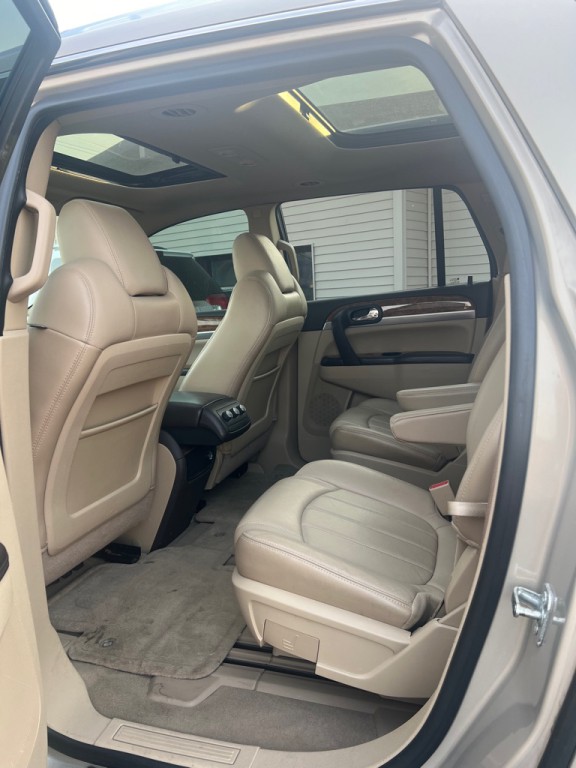 2011 Buick Enclave Image 15
