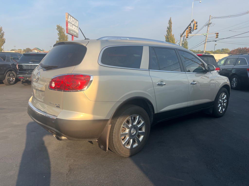 2011 Buick Enclave Image 16