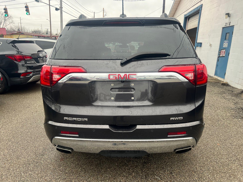 2018 GMC Acadia Image 23
