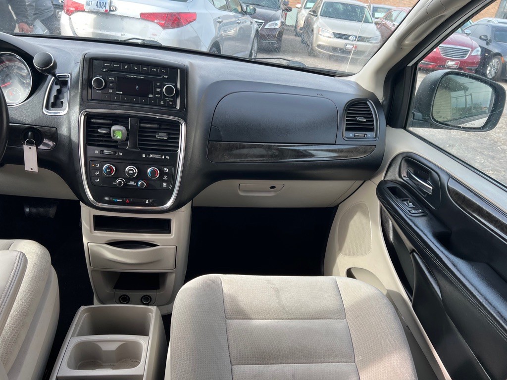 2016 Dodge Grand Caravan Image 9