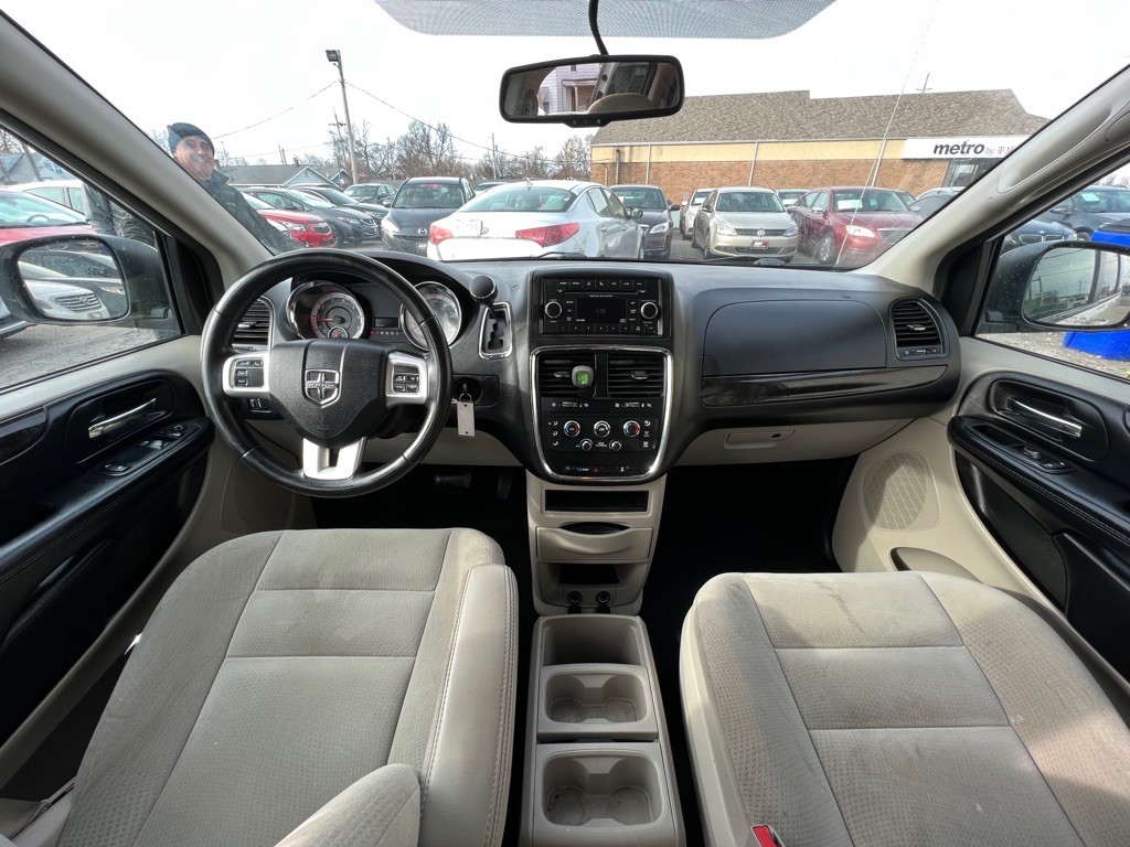 2016 Dodge Grand Caravan Image 11