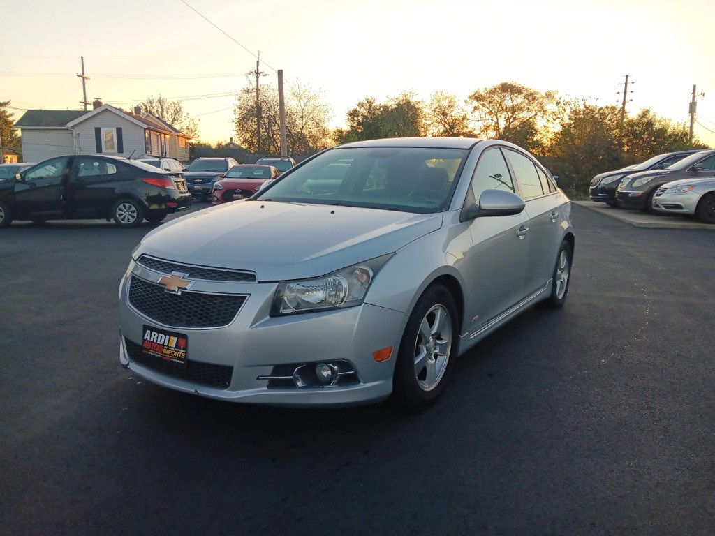 2013 Chevrolet Cruze Image 3