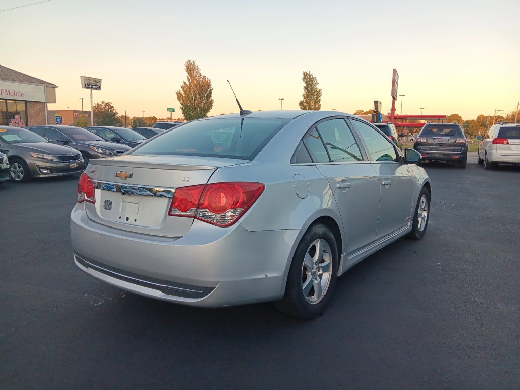 2013 Chevrolet Cruze Image 11