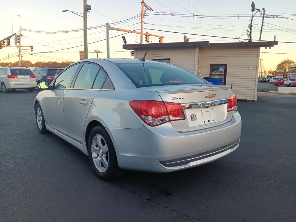 2013 Chevrolet Cruze Image 12