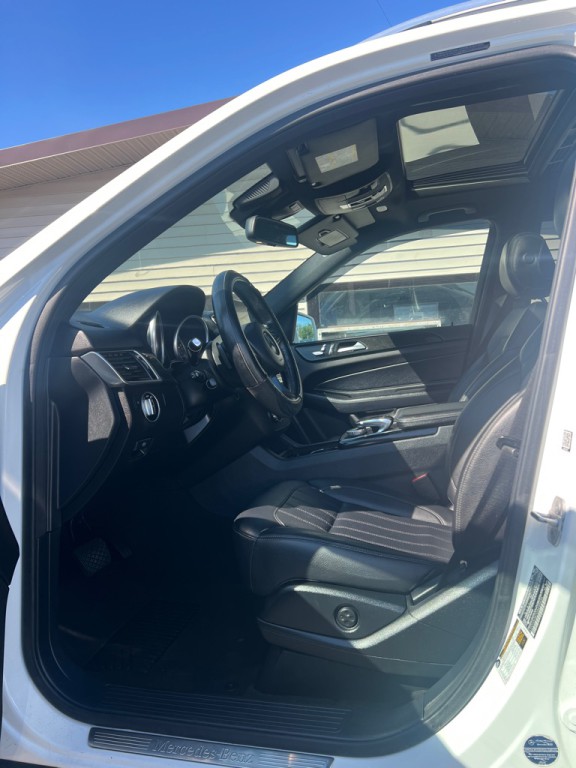 2016 Mercedes-Benz GLE-Class Image 9