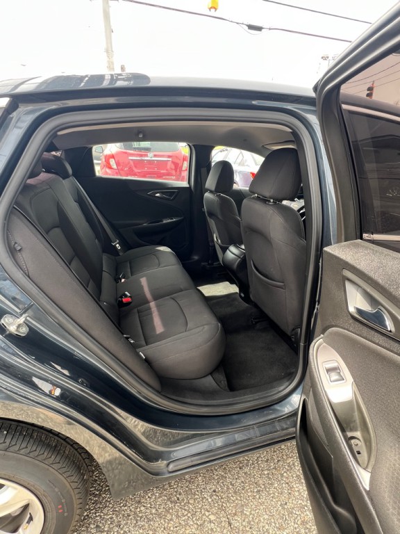 2019 Chevrolet Malibu Image 13
