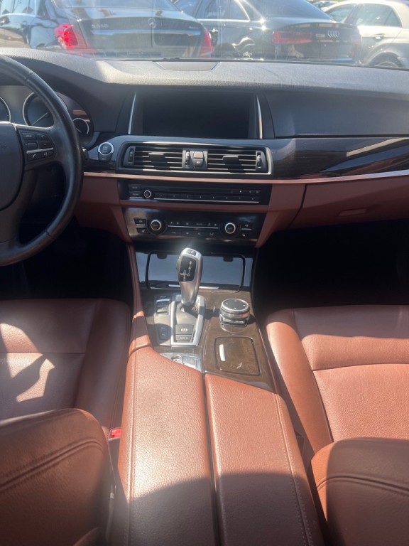 2014 BMW 5 Series Image 13