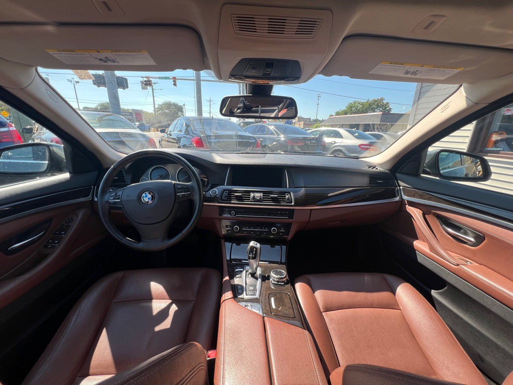 2014 BMW 5 Series Image 14