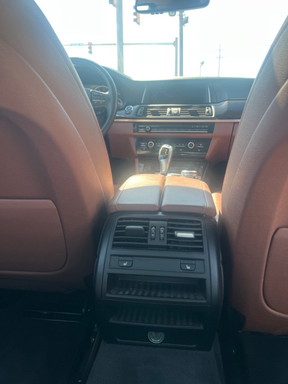 2014 BMW 5 Series Image 18