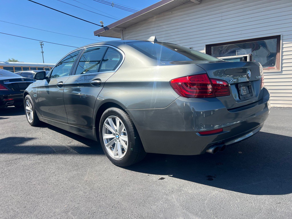 2014 BMW 5 Series Image 22