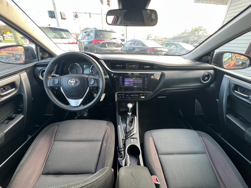 2018 Toyota Corolla Image 12