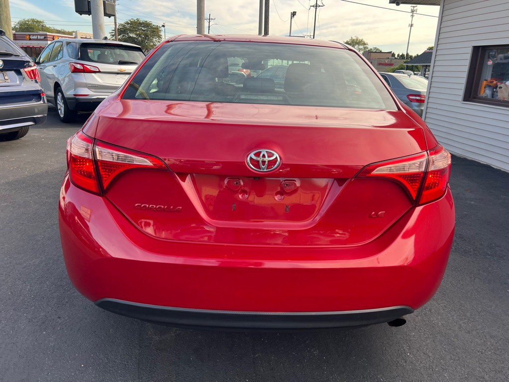 2018 Toyota Corolla Image 18