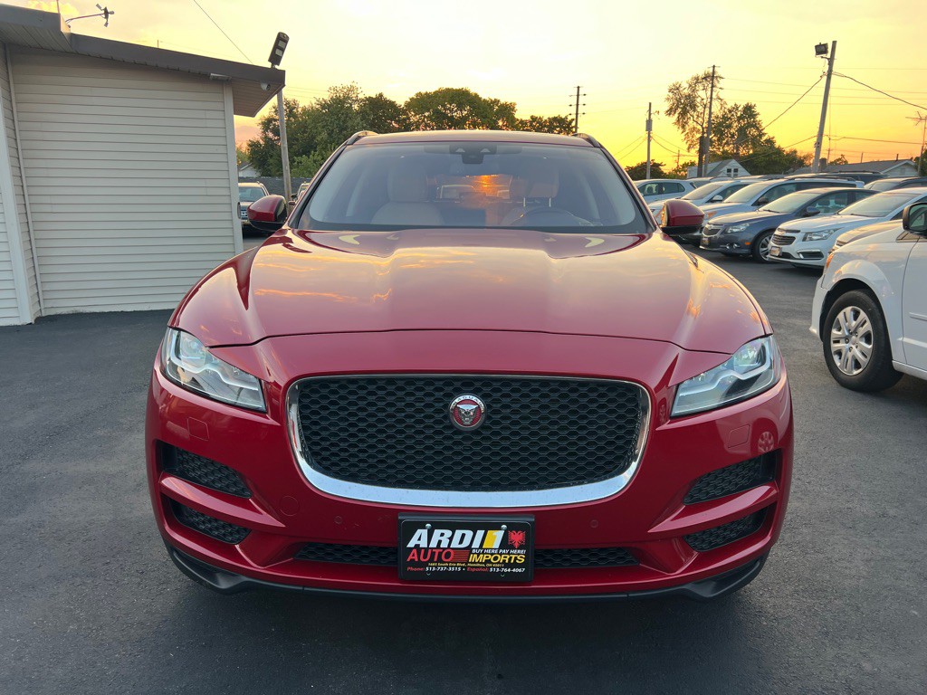 2018 Jaguar F-PACE Image 2
