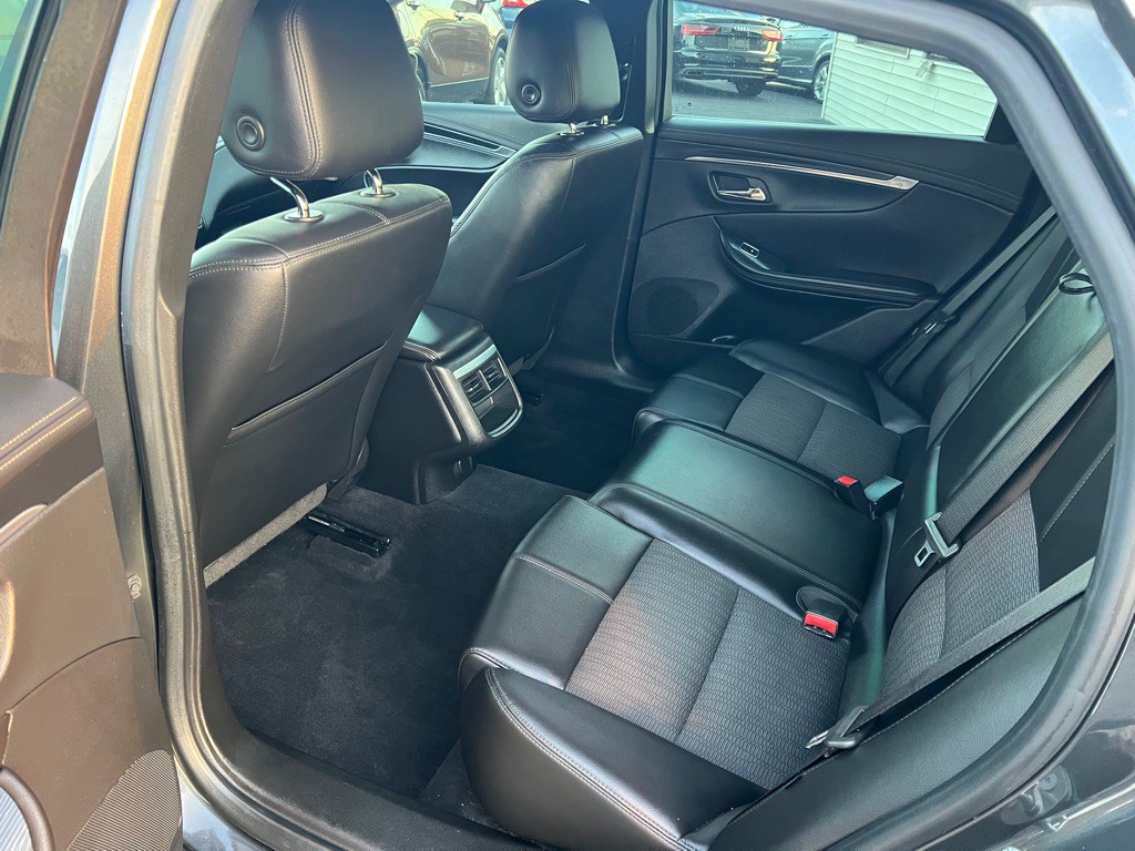 2018 Chevrolet Impala Image 16