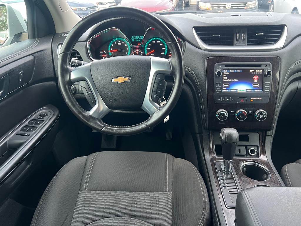 2016 Chevrolet Traverse Image 11