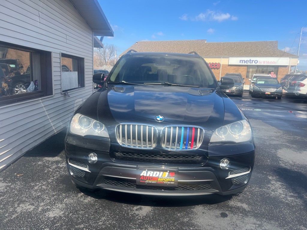 2013 BMW X5 Image 2