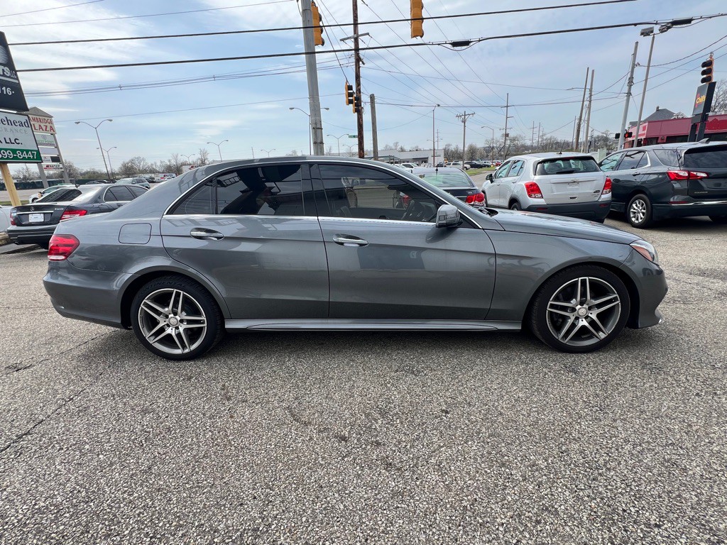 2016 Mercedes-Benz E-Class Image 5
